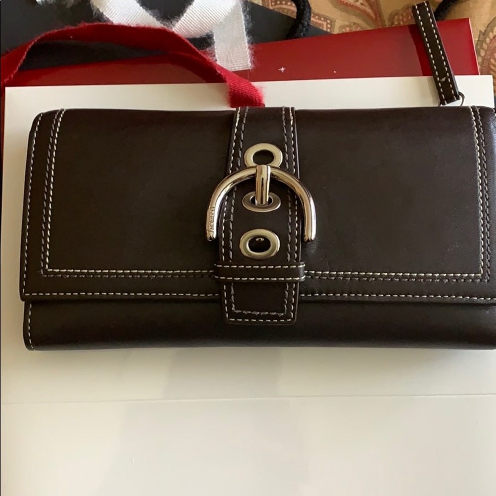 BRAND NEW COACH WALLET